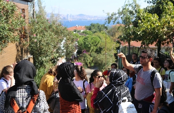 Öğrencilerimiz Adalar Turuna Çıktı