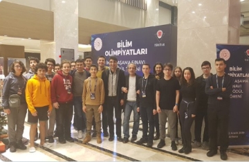 Öğrencimiz Tübitak Ulusal Bilim Olimpiyatlarında Gümüş Madalya Kazandı