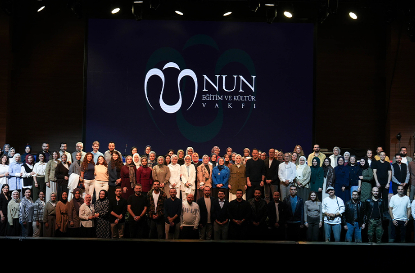 NÛN Family Members Gathered