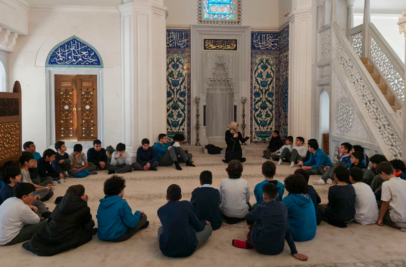 Friday Talk with Merve Gülcemal